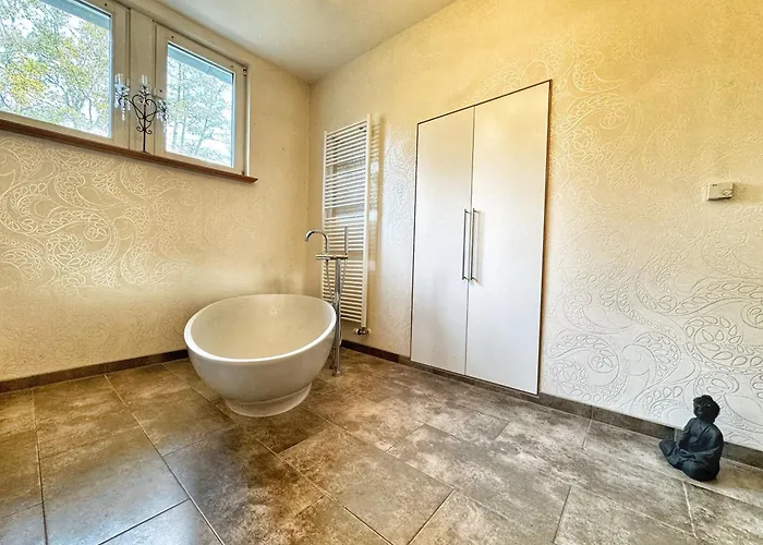 Apartamento Klimaanlage, 5 Sterne Bahnhoftraum, 200qm 